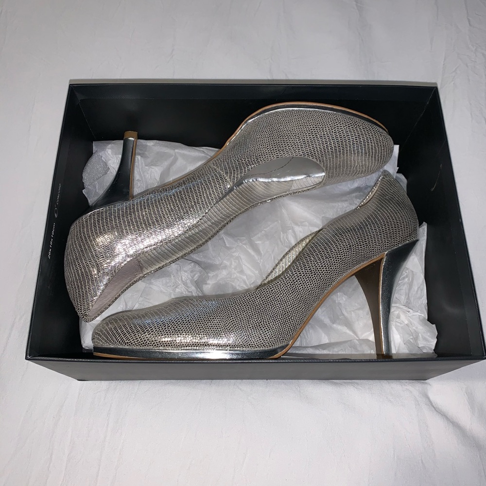 Women’s 8.5 High Heels - Silver Tahari Colette